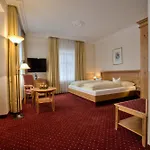Zum Erdinger Weissbraeu Hotel 4*