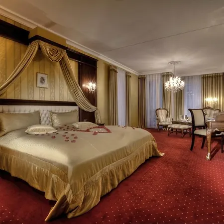 Zum Erdinger Weissbraeu Hotel 4*