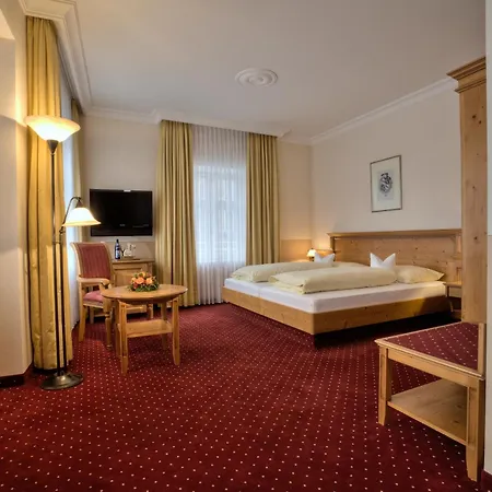 Zum Erdinger Weissbraeu Hotel 4*