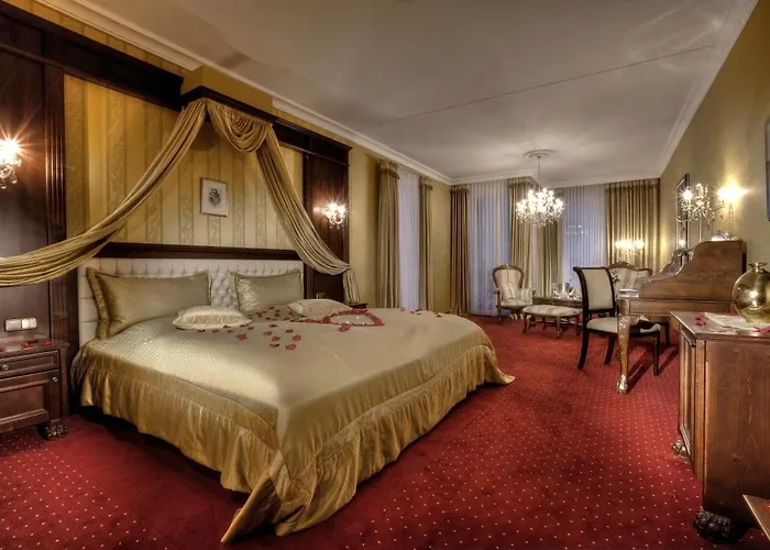 Zum Erdinger Weissbraeu Hotel 4*