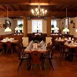 Hotel Zum Erdinger Weissbraeu 4*