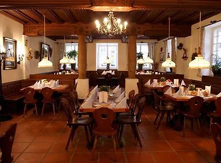 Hotel Zum Erdinger Weißbräu 4*