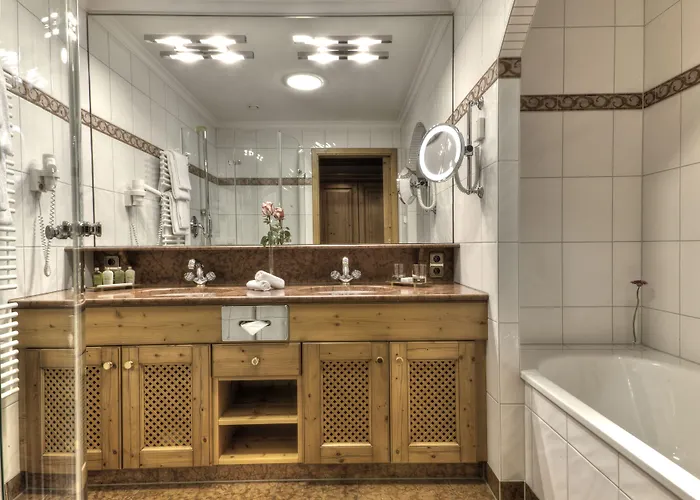Hotel Zum Erdinger Weissbraeu 4*