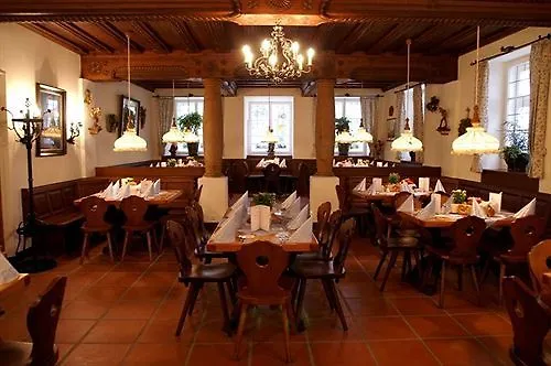 Hotel Zum Erdinger Weissbraeu 4*